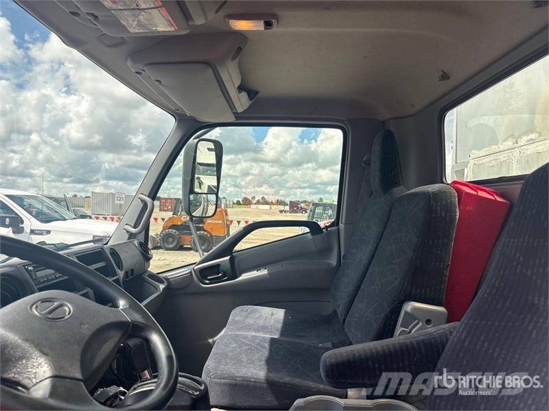 Hino 155 4x2 Glass Transportation Truck Други