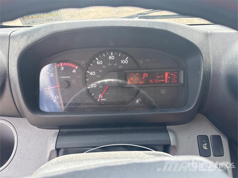 Hino 155 4x2 Glass Transportation Truck Други