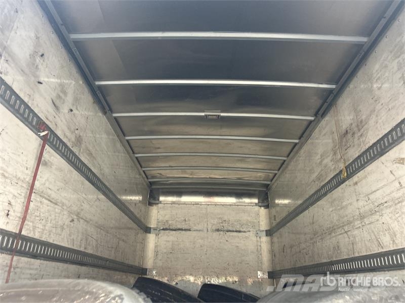 Hino 195 厢式货车