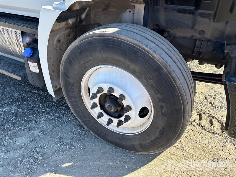 Hino 268 Kravas automašīnas - refrižeratori