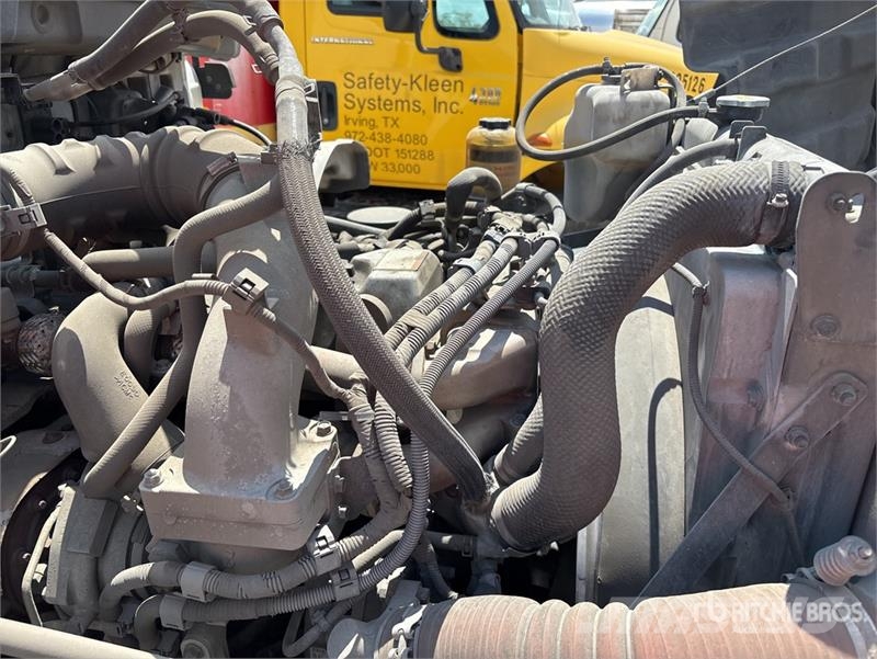 Hino 268 Camiones caja cerrada