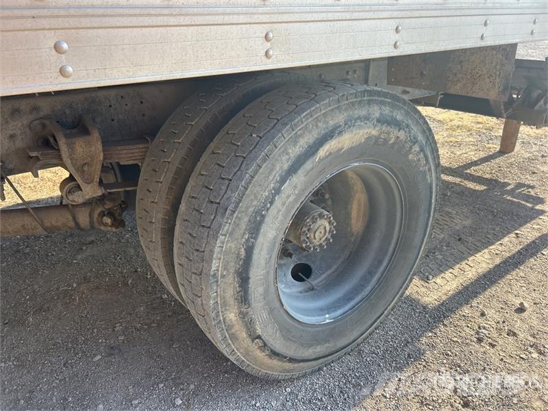Hino 268 Dobozos teherautók
