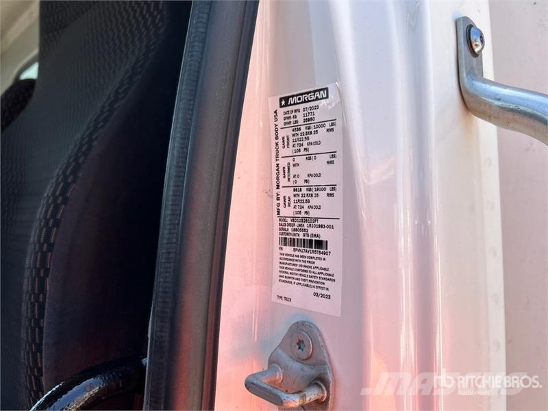 Hino 268 Camion Fourgon