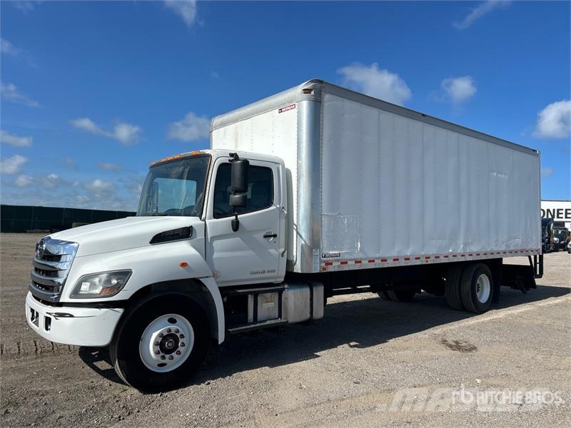 Hino 268 Tovornjaki zabojniki