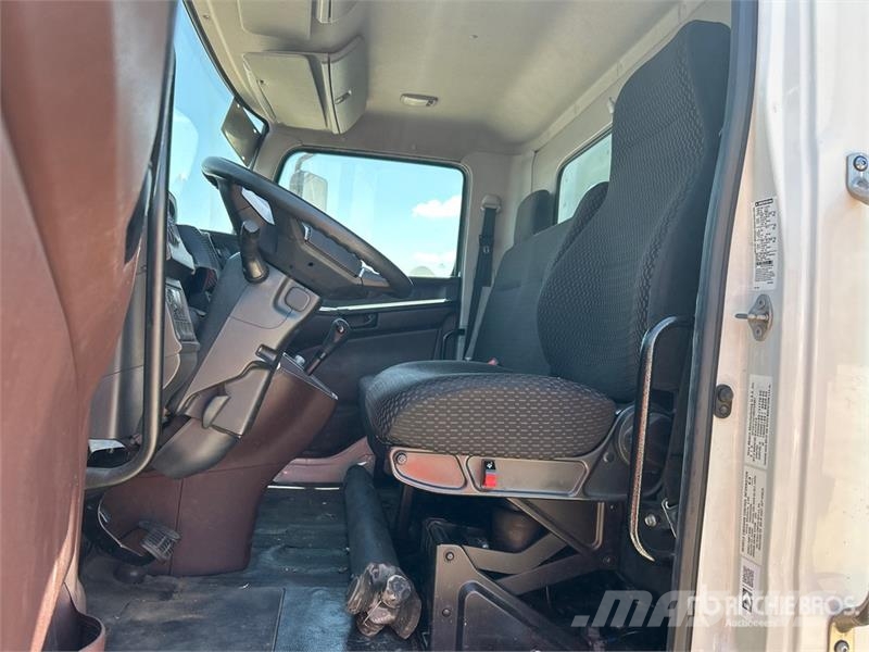 Hino 268 Camion Fourgon