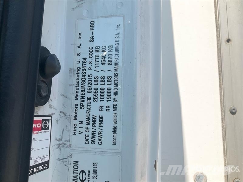 Hino 268 Tovornjaki zabojniki