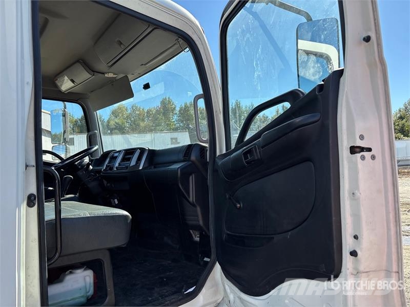 Hino 268 Furgons