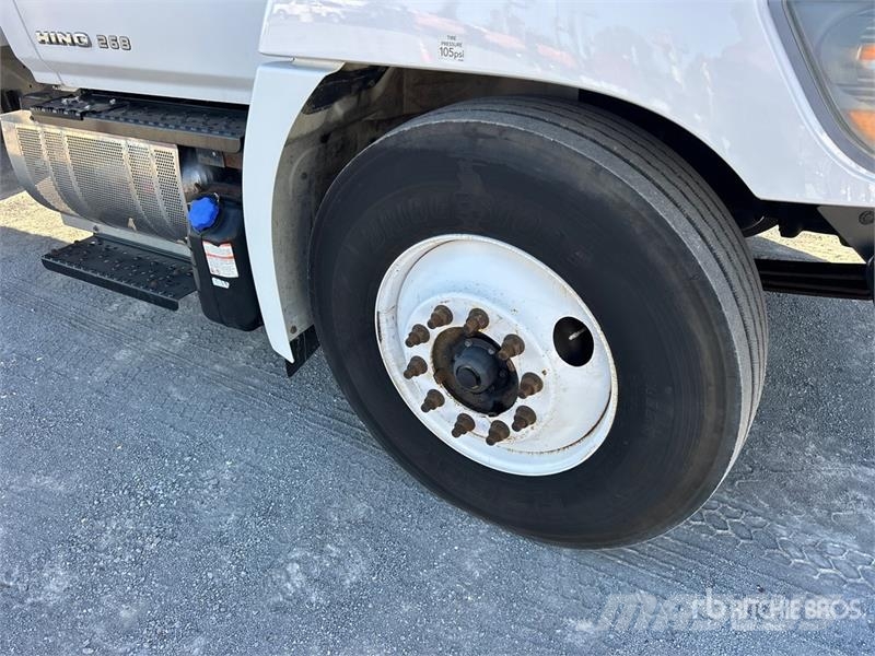 Hino 268 Kravas automašīnas - refrižeratori