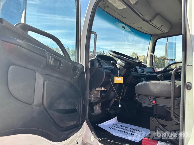 Hino 268 Kühlkoffer