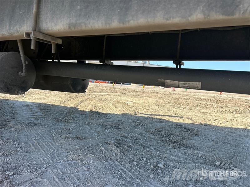 Hino 268 شاحنات ذات هيكل صندوقي