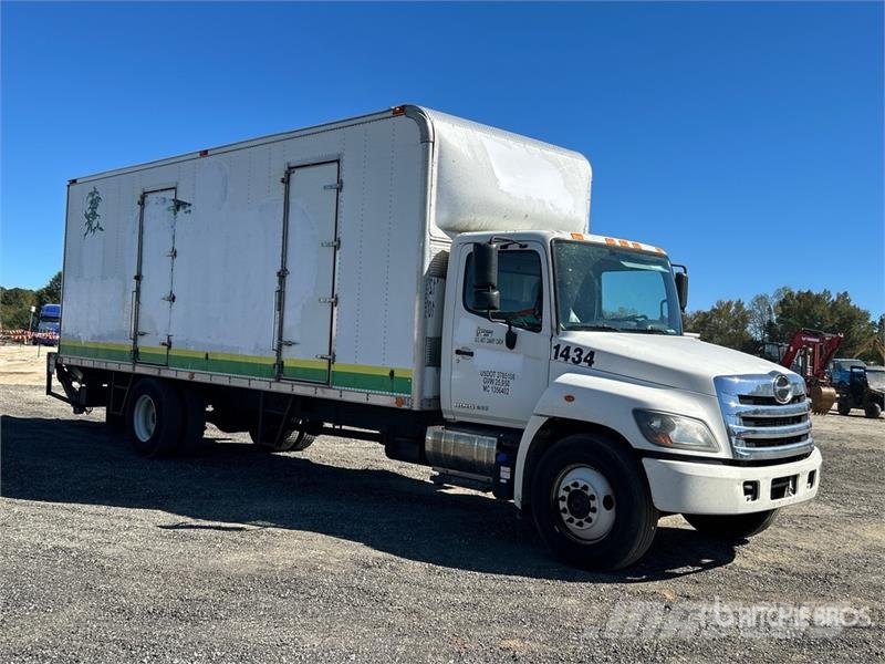 Hino 268 Furgons