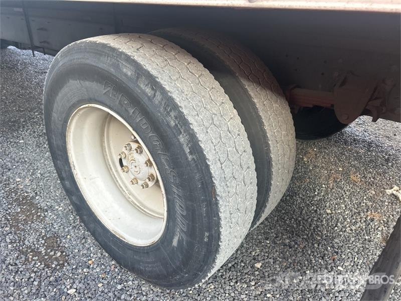 Hino 268 Dobozos teherautók