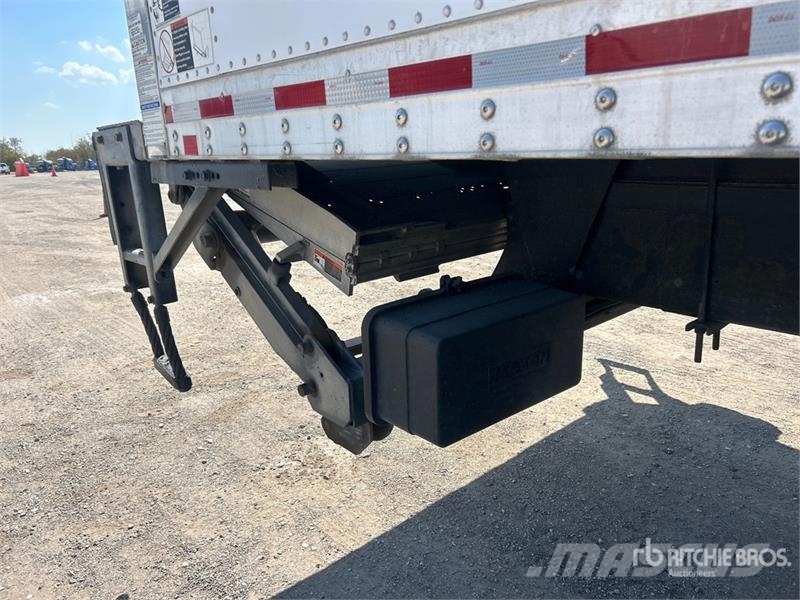 Hino 268 Camiones caja cerrada