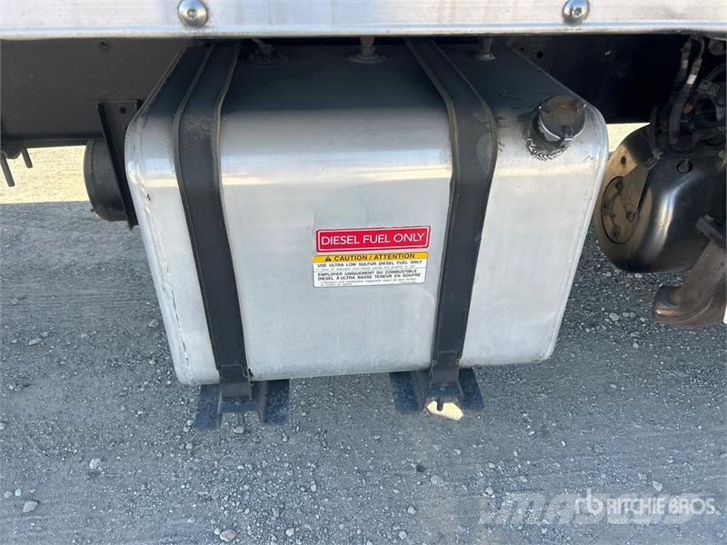 Hino 268 Camiones caja cerrada