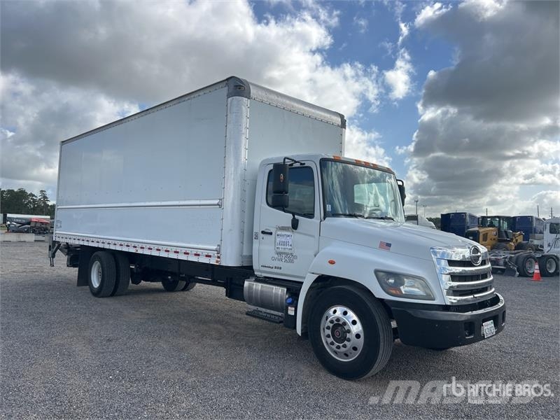 Hino 268 탑차 트럭
