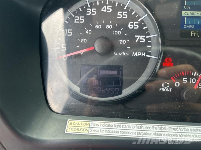 Hino 268 탑차 트럭