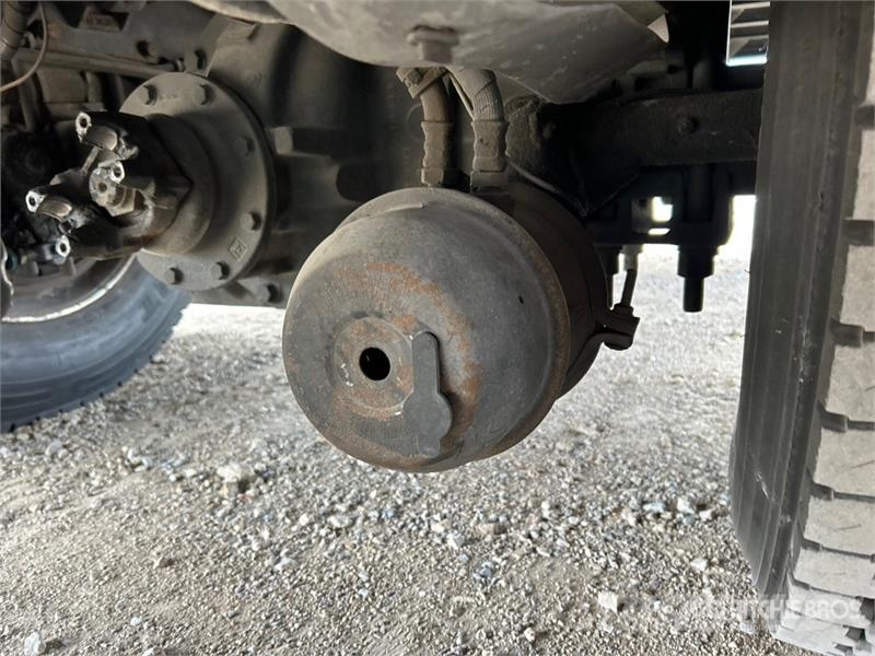 Hino 268 Фургони