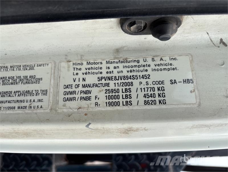 Hino 268 Camions et véhicules municipaux