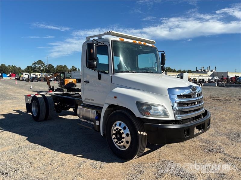 Hino 268 Cabines