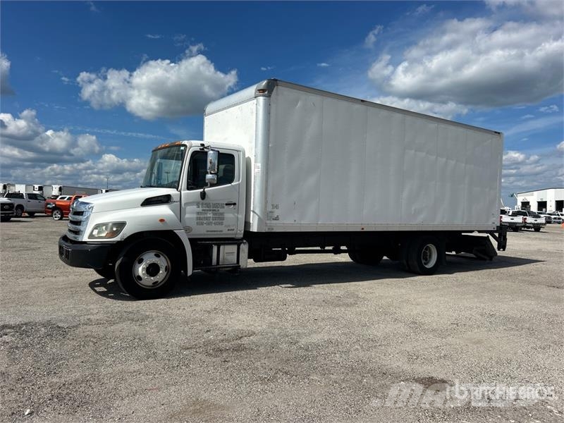 Hino 268 Camiones caja cerrada