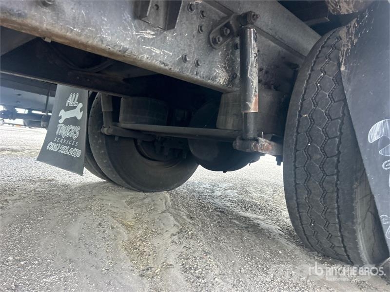 Hino 268 Camiones caja cerrada