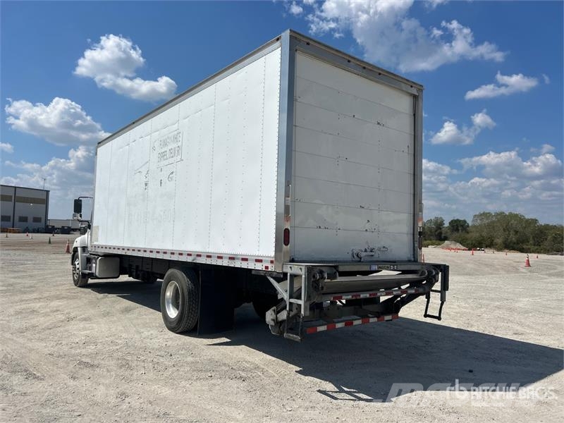 Hino 268 Camiones caja cerrada
