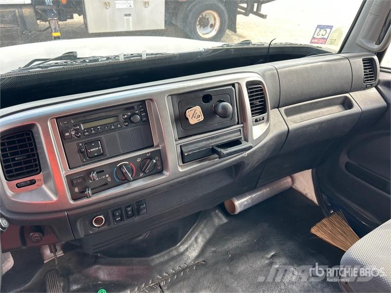 Hino 268 Фургони