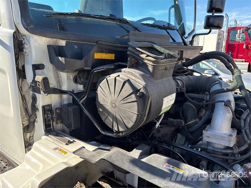 Hino 268 Cabines