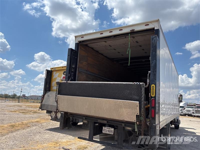 Hino 268 Camiones caja cerrada