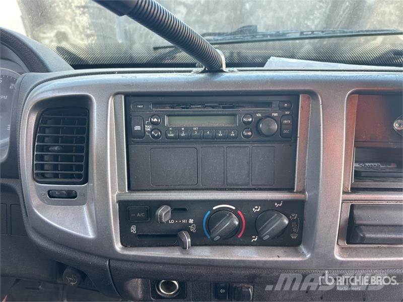 Hino 268 Dobozos teherautók
