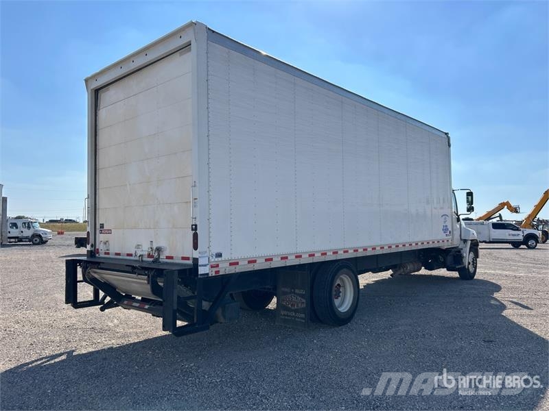 Hino 268 شاحنات ذات هيكل صندوقي