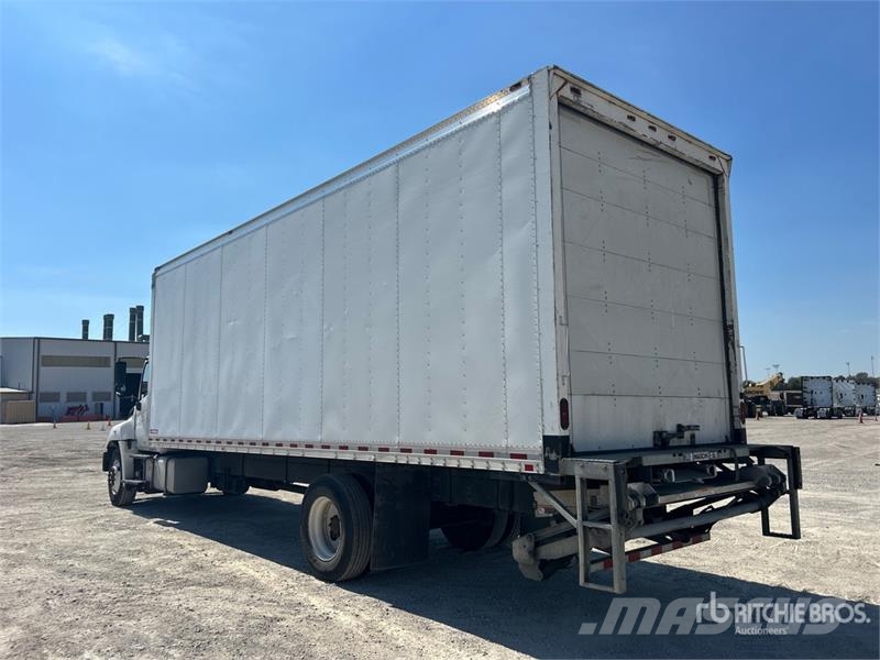 Hino 268 Camiones caja cerrada
