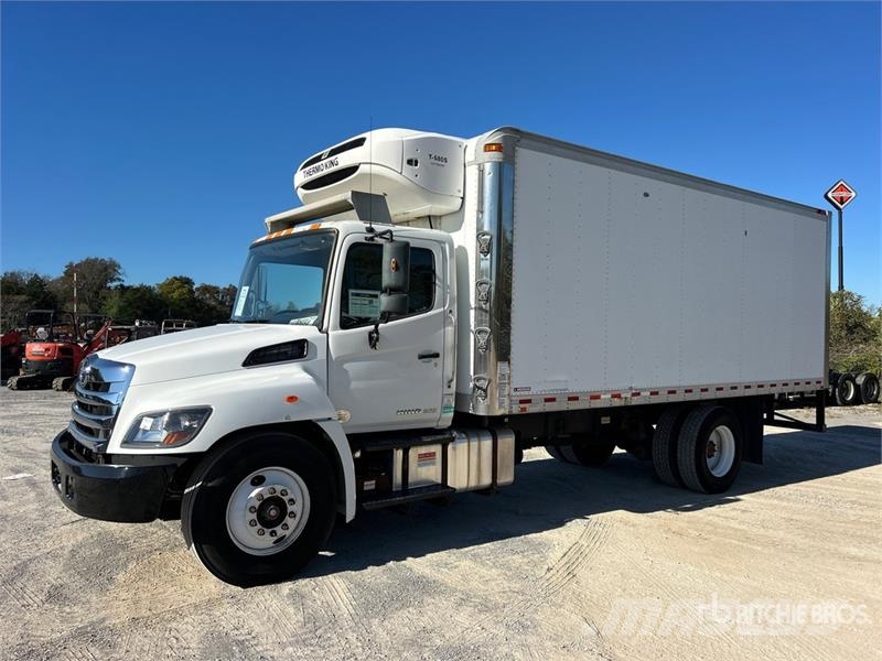 Hino 268 Kravas automašīnas - refrižeratori