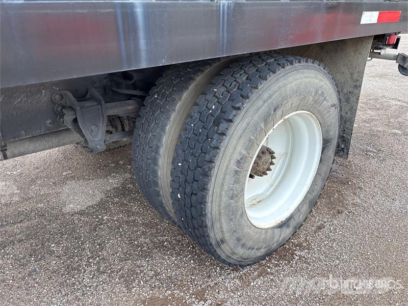 Hino 268 Camions et véhicules municipaux