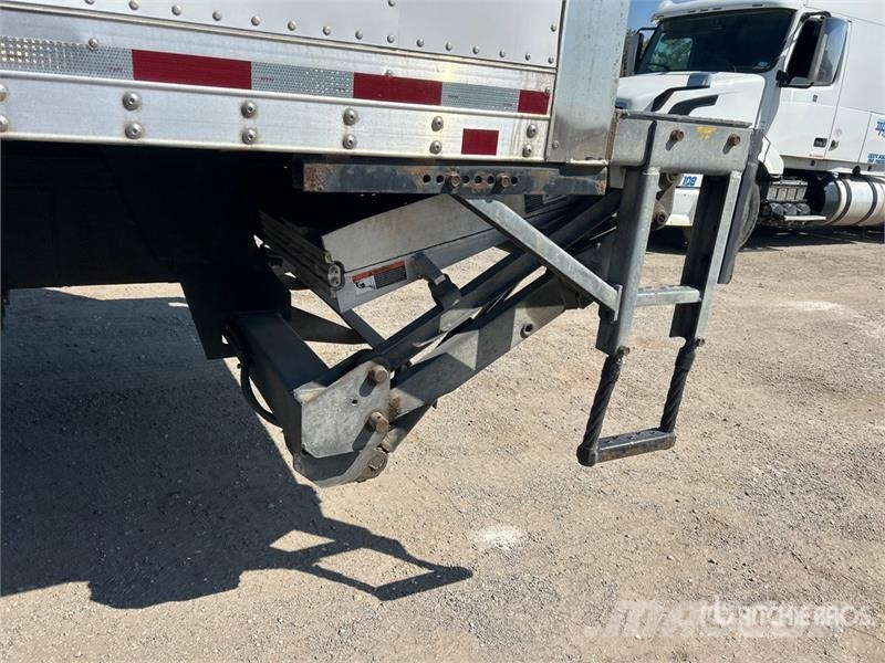 Hino 268 Camiones caja cerrada