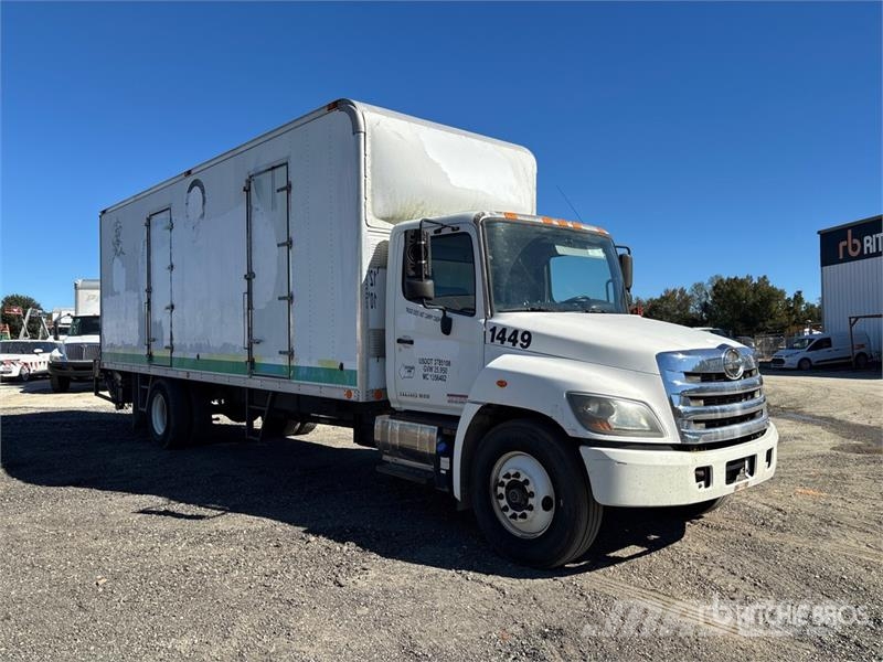 Hino 268 Furgons