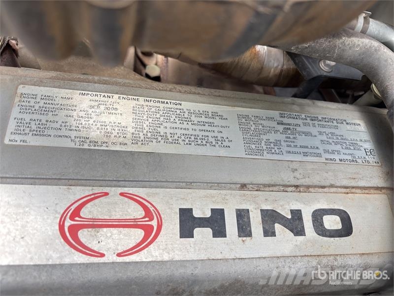 Hino 268 Camions et véhicules municipaux