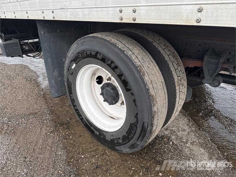 Hino 268 Kofferaufbau