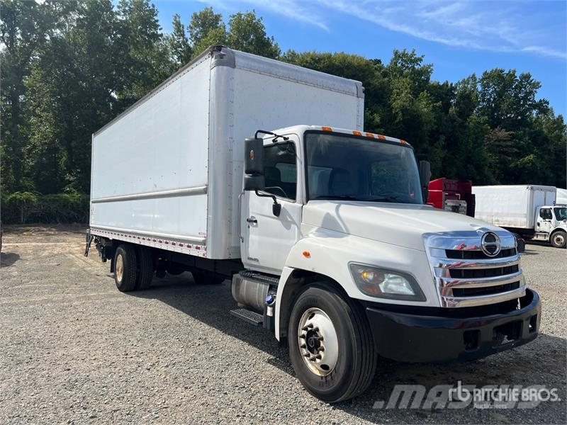Hino 268 Camion cassonati