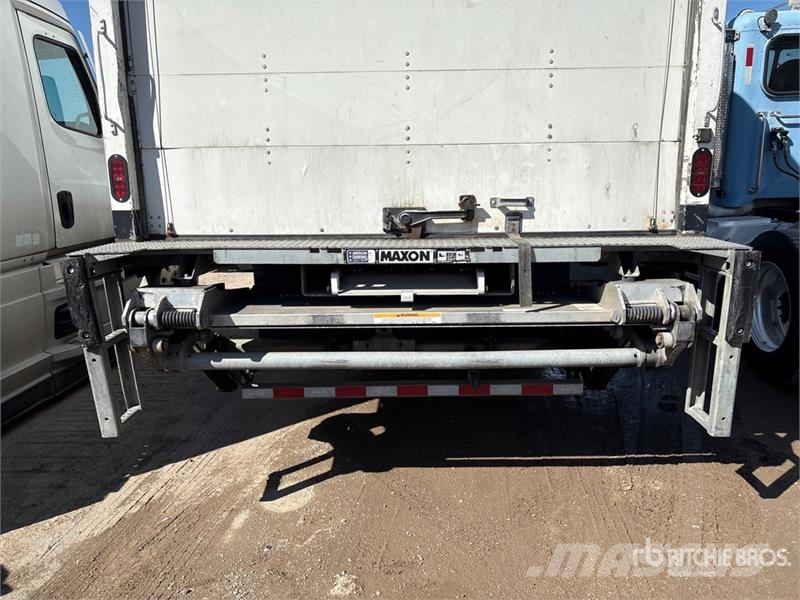 Hino 268 Camiones caja cerrada