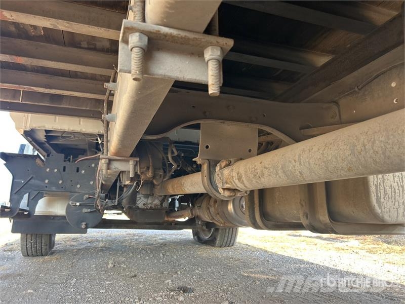 Hino 268 Dobozos teherautók