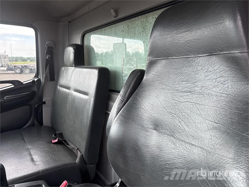 Hino 268 Kofferaufbau
