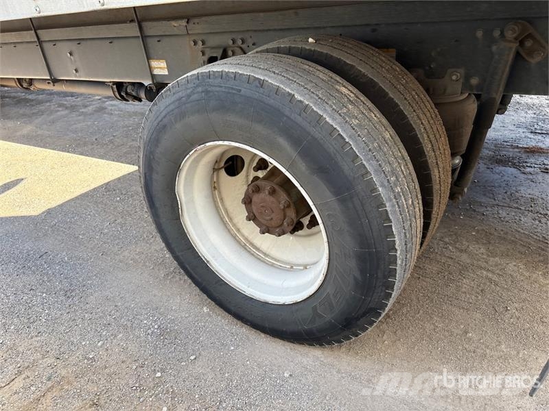 Hino 268 Camiones caja cerrada