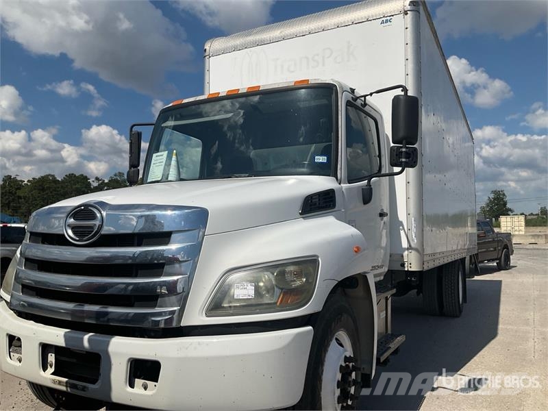 Hino 268 Tovornjaki zabojniki