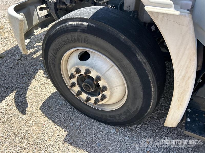 Hino 268 Camion Fourgon