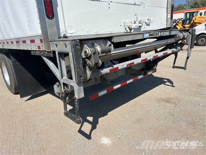 Hino 268 Camiones caja cerrada