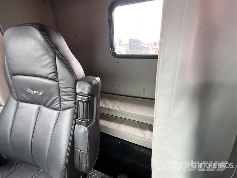 Hino 268 Sleepwagens