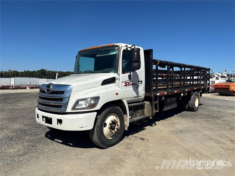 Hino 268 4x2 Flatbed Truck Tovornjaki s kesonom/platojem