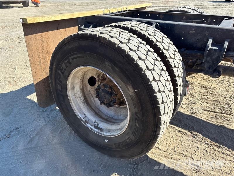 Hino 338 كابينة والداخلية
