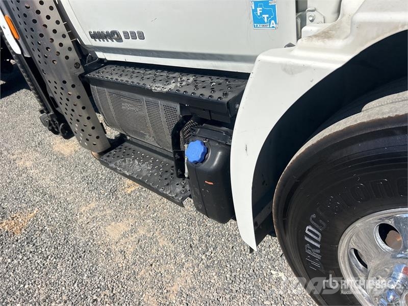 Hino 338 Andre lastebiler